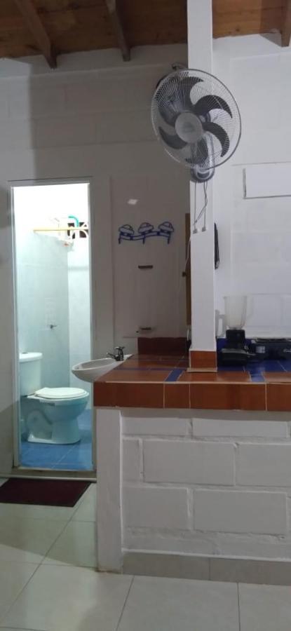 Habitacion Triple Con Cocina Y Bano Privado Necoclí Zewnętrze zdjęcie