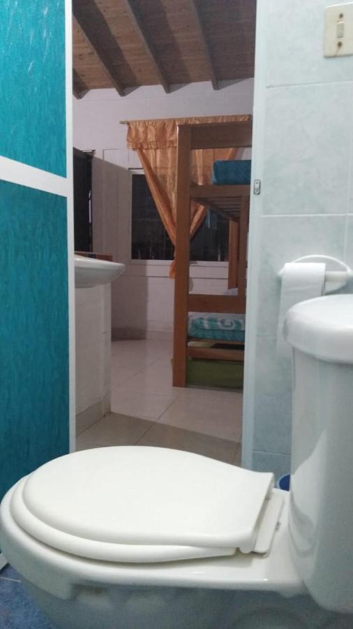 Habitacion Triple Con Cocina Y Bano Privado Necoclí Zewnętrze zdjęcie